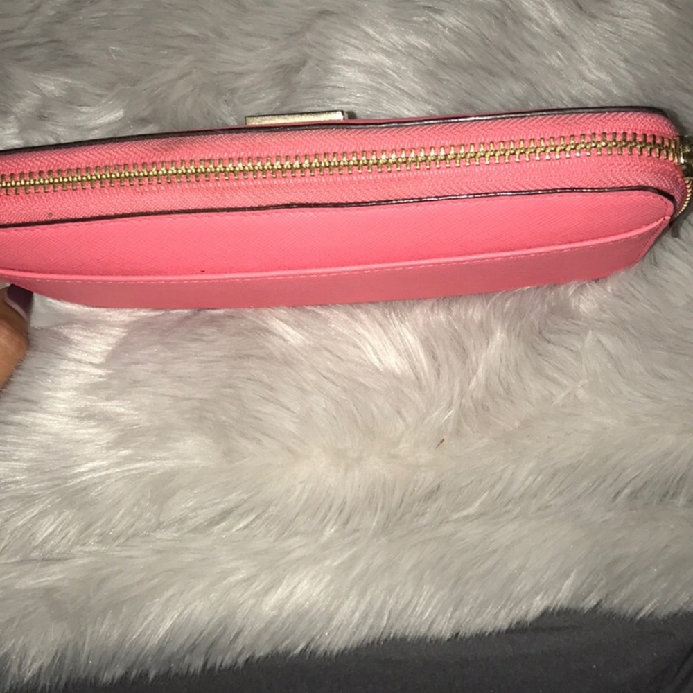 Pink Kate Spade wallet💖 - Picture 3 of 5